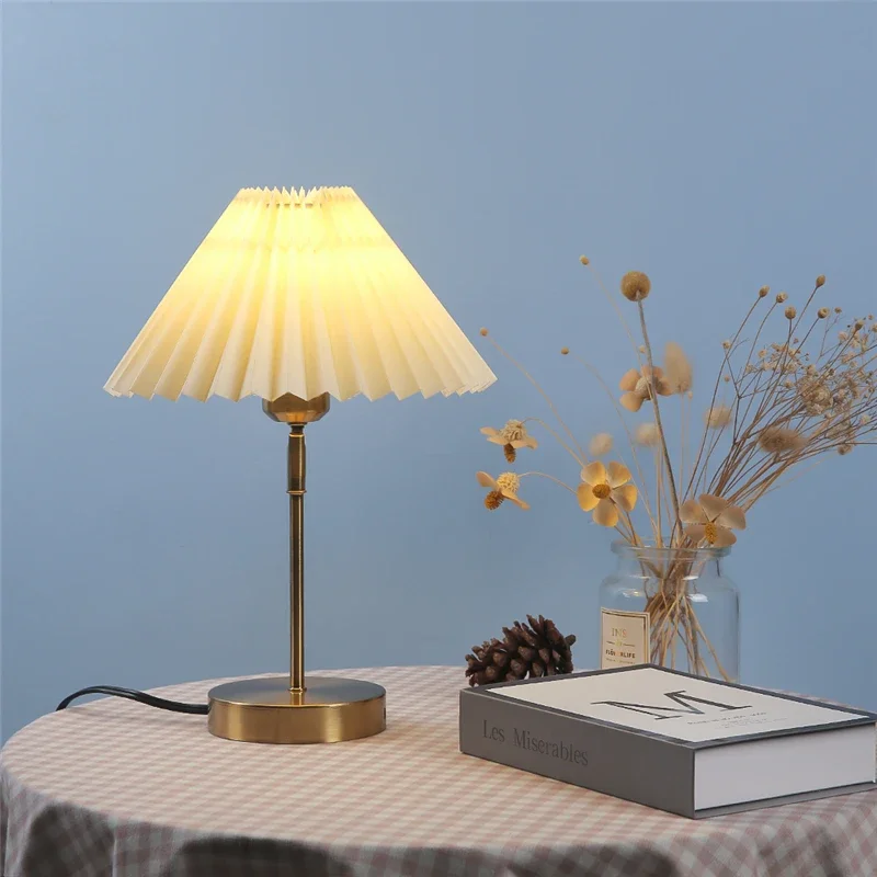 Modern Adjustable Pleated Tabl - огляд і ціна Lava Lamp Desktop