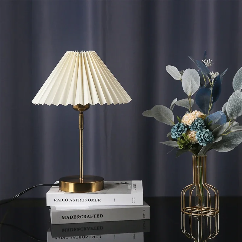 Modern Adjustable Pleated Tabl - огляд і ціна Lava Lamp Desktop