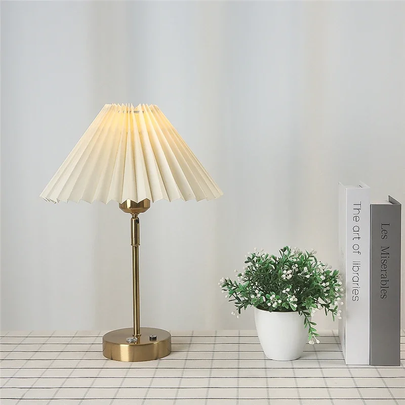 Modern Adjustable Pleated Tabl - огляд і ціна Lava Lamp Desktop