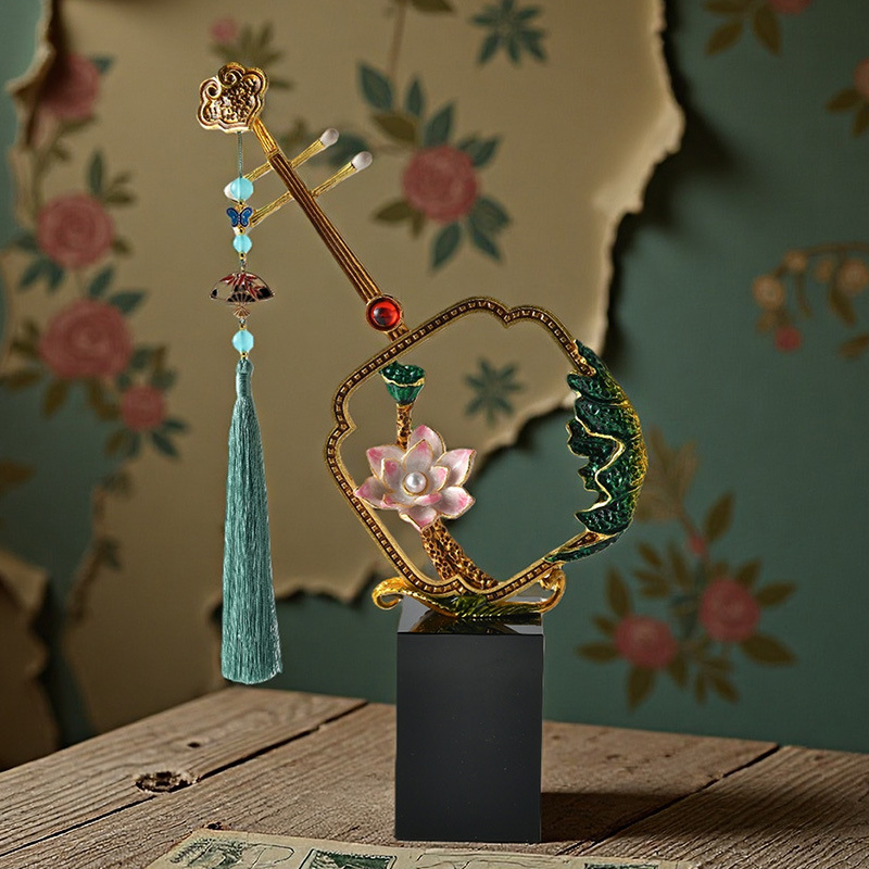 Lucky Entrance Decorative Enam - огляд і ціна Lighting Decor Company